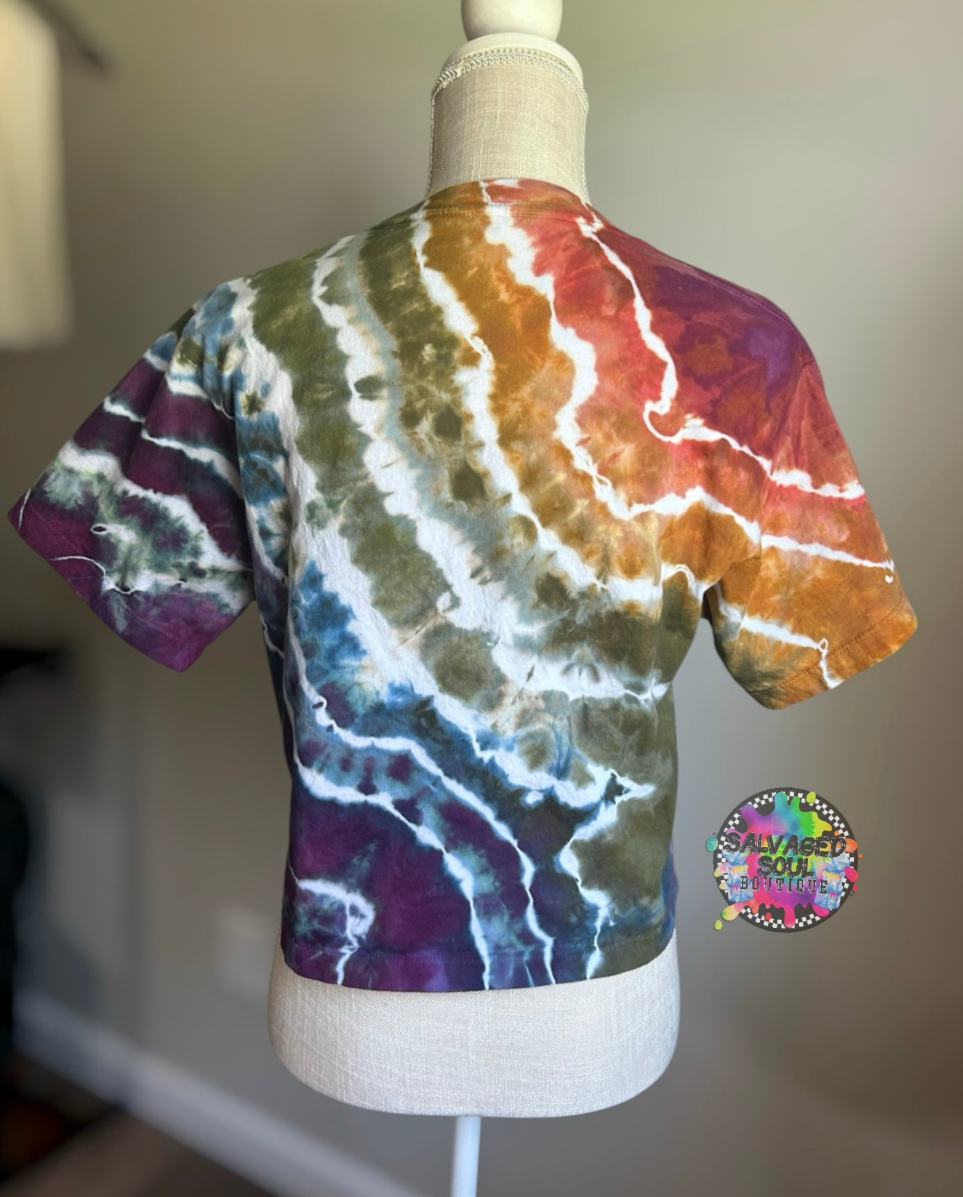 MEDIUM Boxy Crop Tee