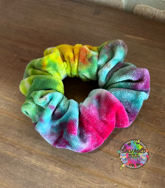 Ice Dye Scrunchie (Rainbow)