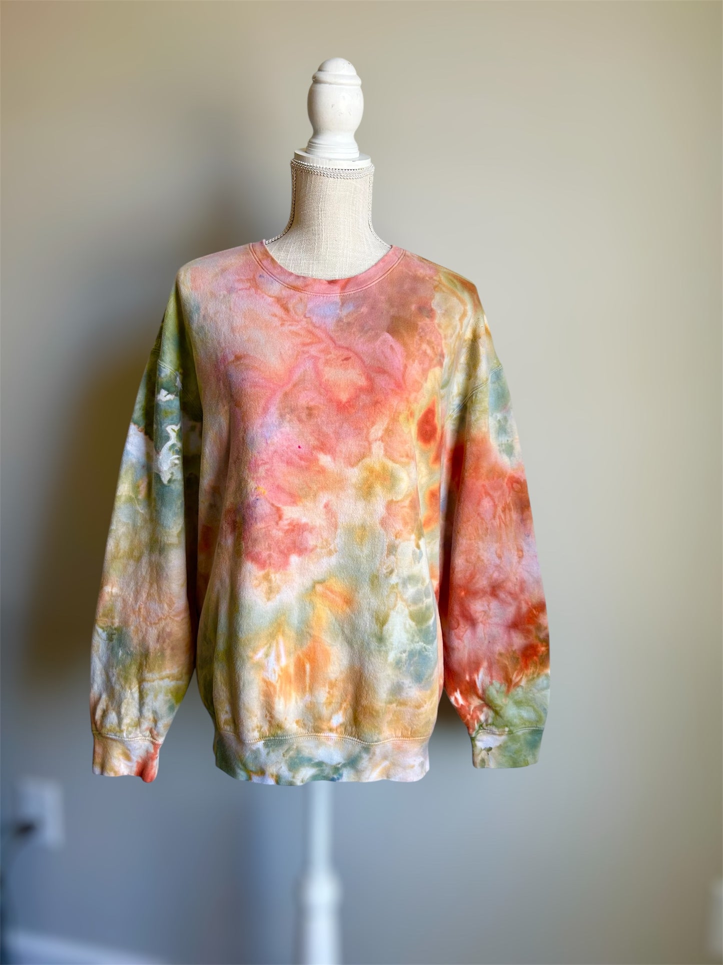 MISFIT Crewneck 002