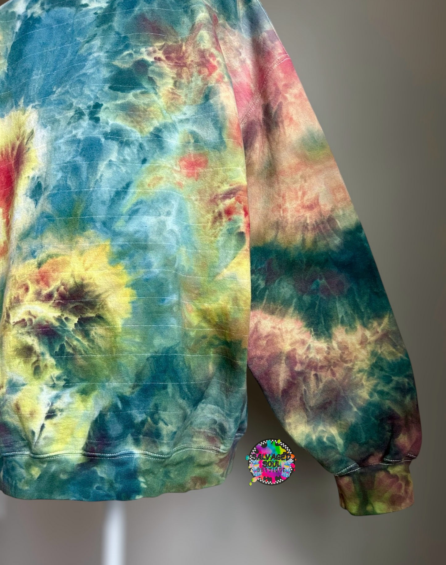 MISFIT Crewneck 001